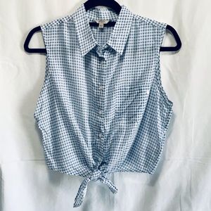 GUESS Tie Crop Top